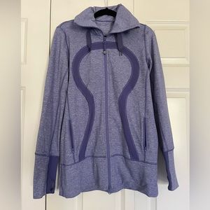 LULULEMON Sweatshirt